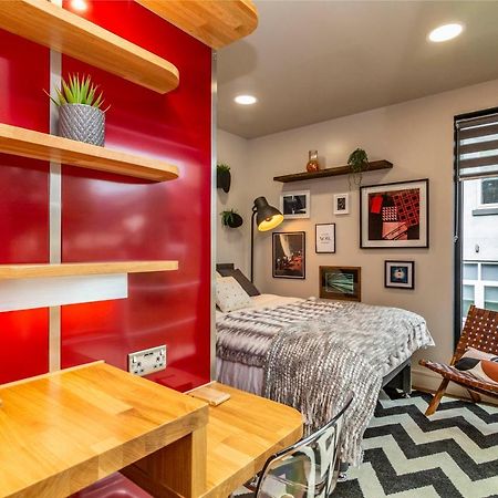 Romantic Getaway Studio Pods Close To City Centre With Free Wifi Derby Bagian luar foto