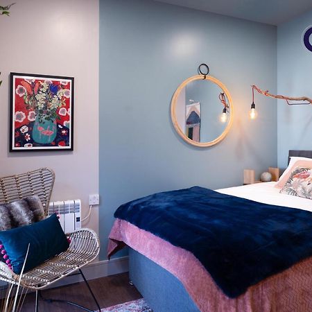 Romantic Getaway Studio Pods Close To City Centre With Free Wifi Derby Bagian luar foto