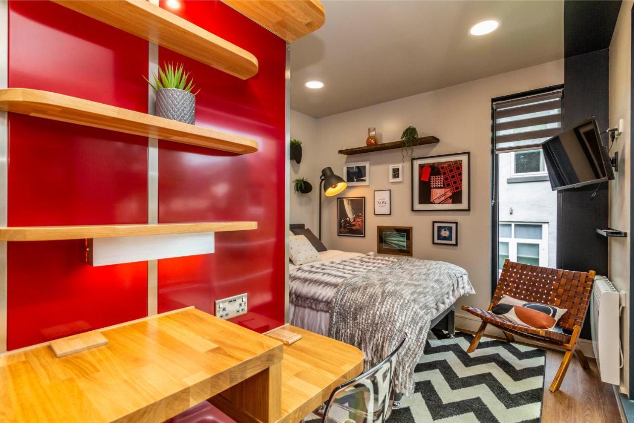 Romantic Getaway Studio Pods Close To City Centre With Free Wifi Derby Bagian luar foto