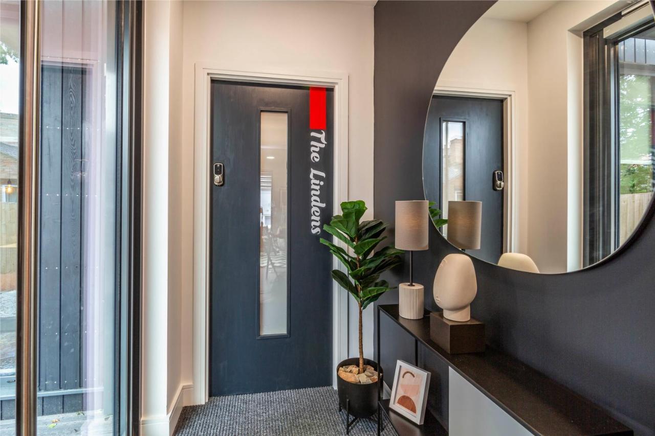 Romantic Getaway Studio Pods Close To City Centre With Free Wifi Derby Bagian luar foto