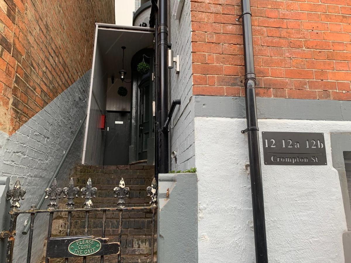 Romantic Getaway Studio Pods Close To City Centre With Free Wifi Derby Bagian luar foto
